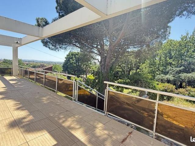 Villa 7 pièces 242 m²