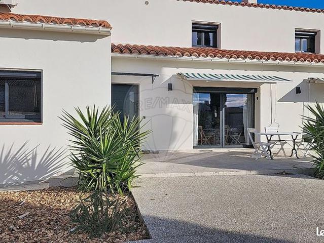 Villa 7 pièces 243 m²