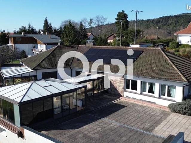 Villa 7 pièces 247 m²