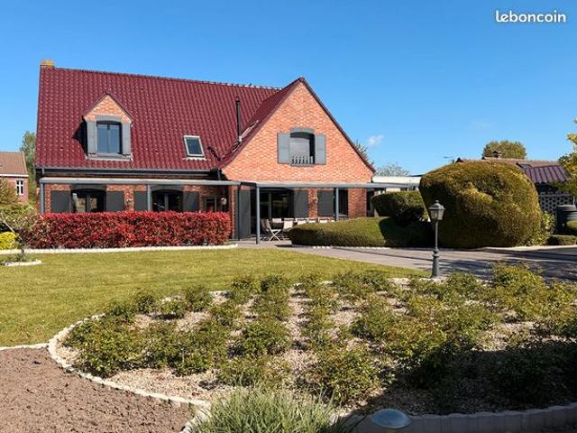 Villa 7 pièces 247 m²