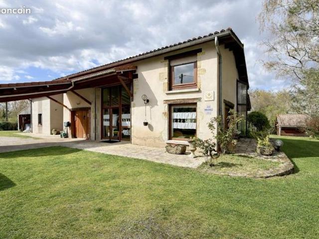 Villa 7 pièces 248 m²
