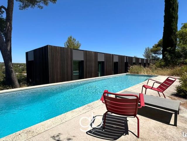 Villa 7 pièces 248 m²