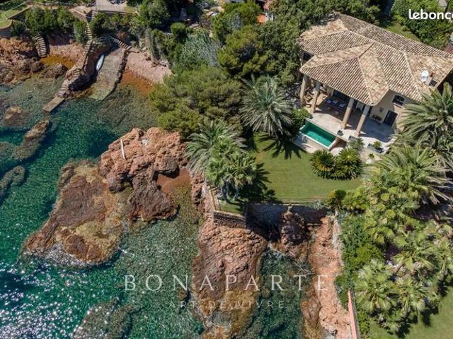 Villa 7 pièces 250 m²