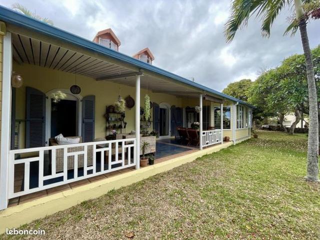 Villa 7 pièces 250 m²