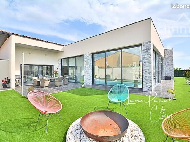 Villa 7 pièces 250 m²