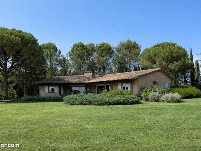 Villa 7 pièces 257 m²
