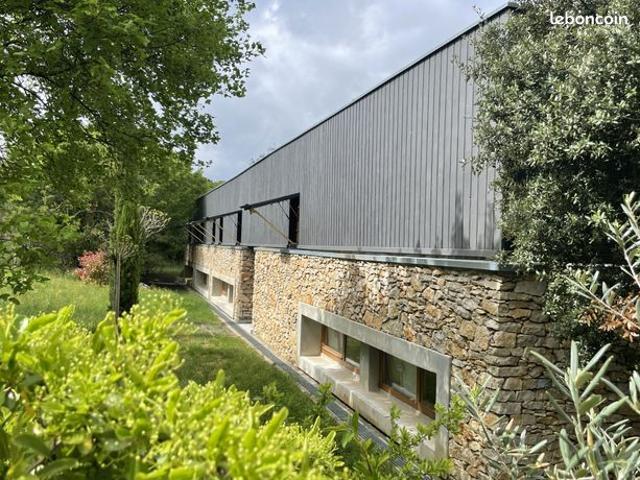 Villa 7 pièces 260 m²