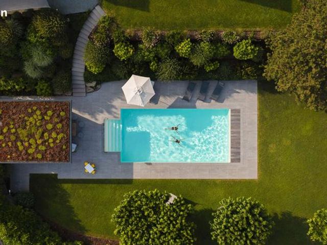 Villa 7 pièces 260 m²