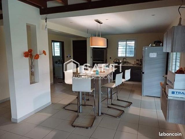 Villa 7 pièces 260 m²