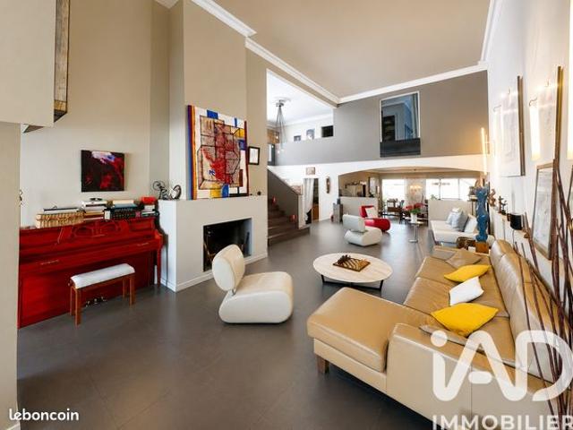 Villa 7 pièces 260 m²