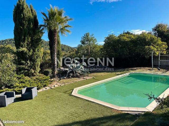 Villa 7 pièces 262 m²