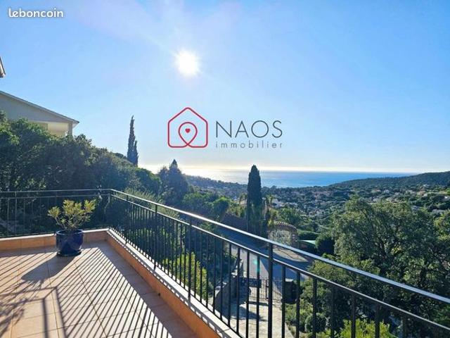 Villa 7 pièces 264 m²