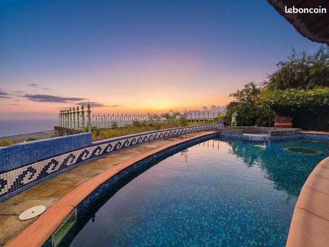 Villa 7 pièces 265 m²