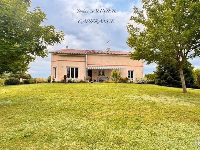 Villa 7 pièces 273 m²
