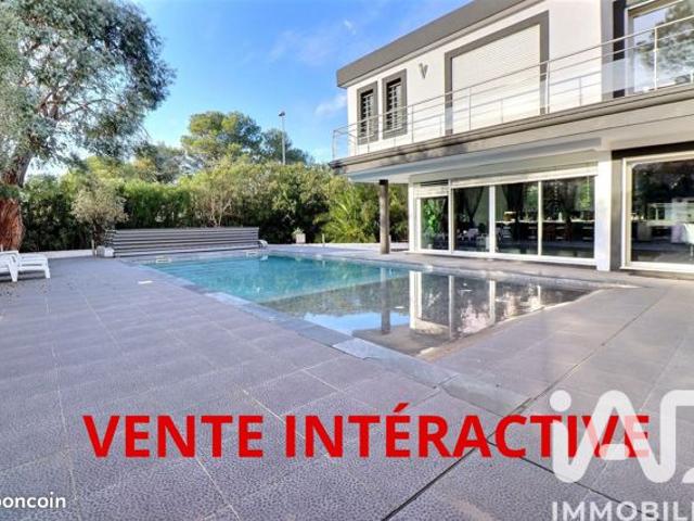 Villa 7 pièces 279 m²