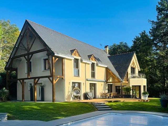 Villa 7 pièces 280 m²