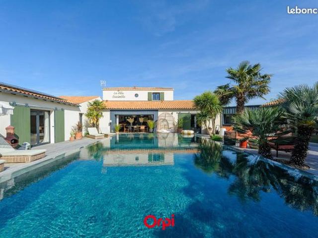 Villa 7 pièces 280 m²