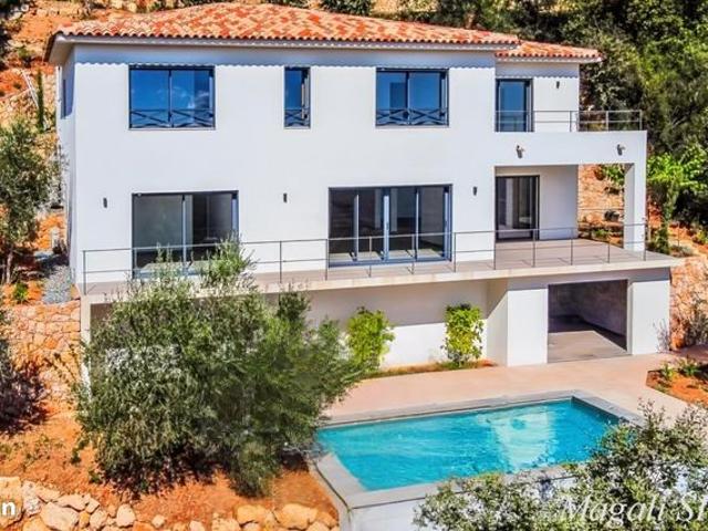 Villa 7 pièces 280 m²