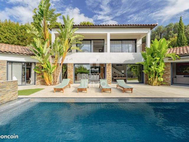 Villa 7 pièces 292 m²
