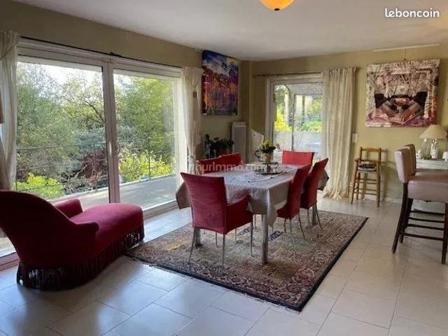 Villa 7 pièces 312 m²