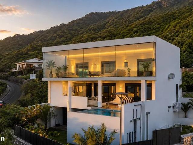 Villa 7 pièces 317 m²