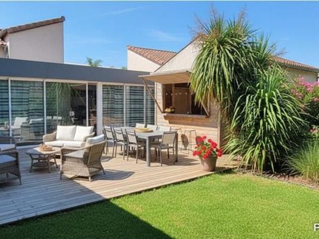 Villa 7 pièces 320 m²