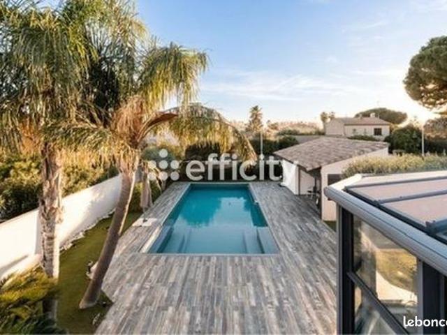 Villa 7 pièces 344 m²