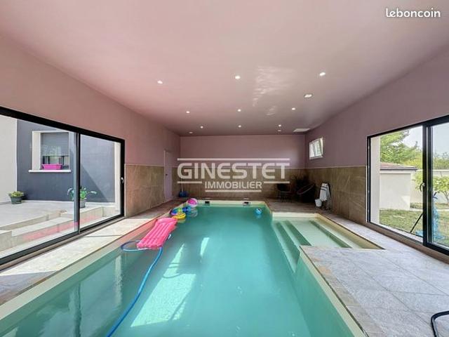 Villa 7 pièces 348 m²