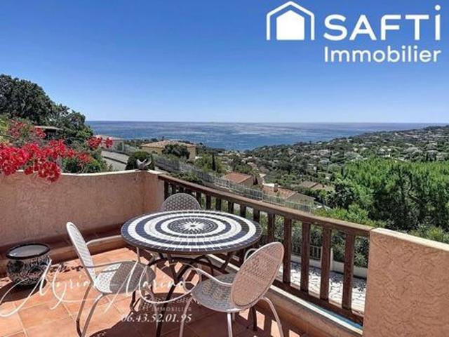 Villa 7 pièces vue mer – piscine – terrain 1200 m² – Côte d’Azur