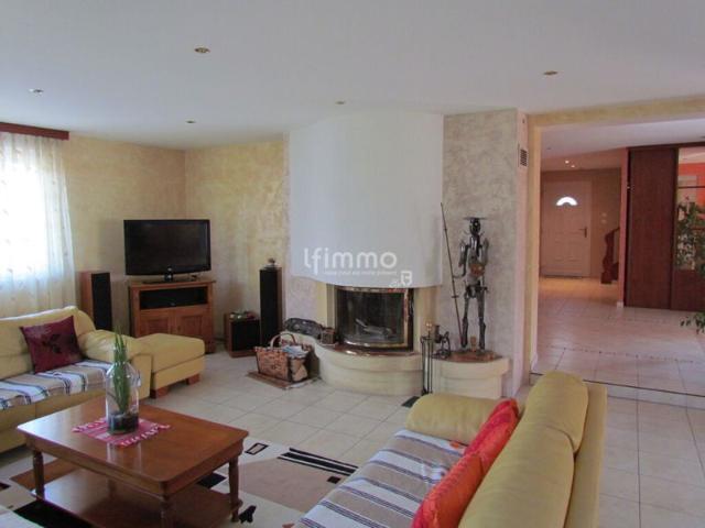 Villa 7 pièces avec piscine