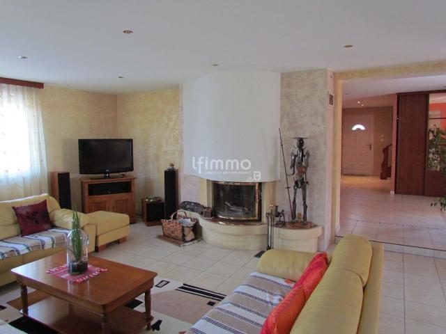 Villa 7 pièces avec piscine