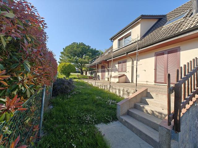Villa 7,5 pièces. 200m2 parcelle. 1'731m2 quasi 2e ligne du lac | dreamo. Ch