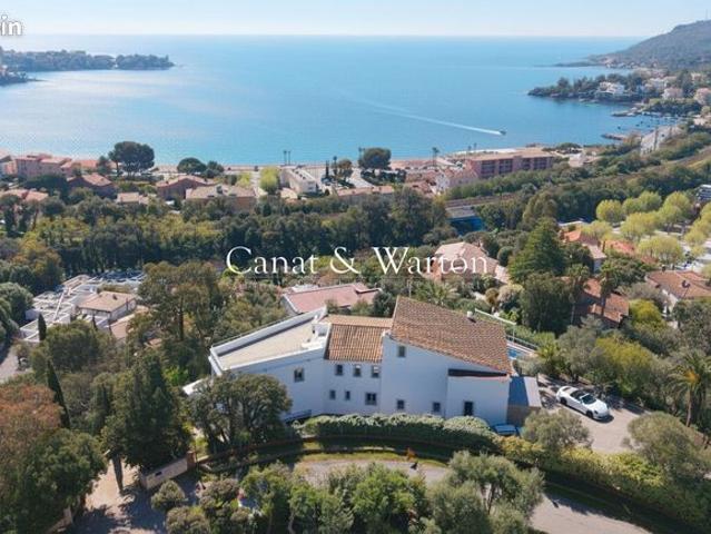 Villa 8 pièces 400 m²