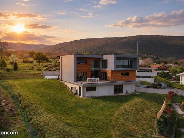 Villa 8 pièces 410 m²