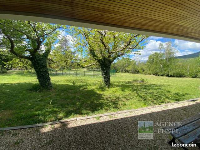 Villa 8 pièces 430 m²