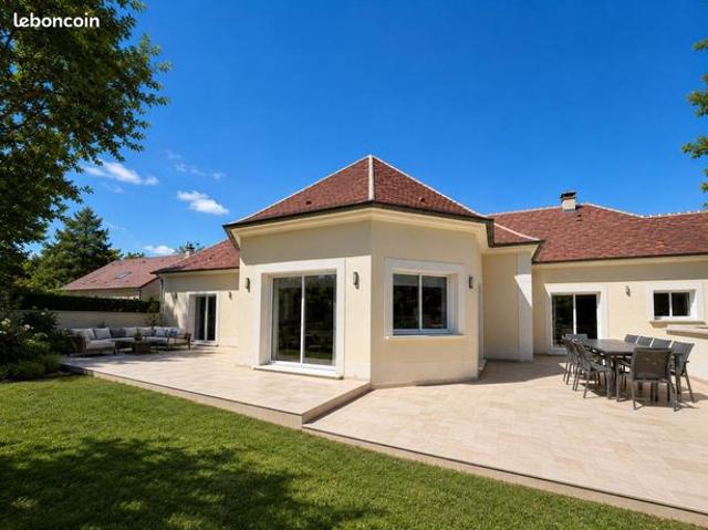 Villa 8 pièces 430 m²