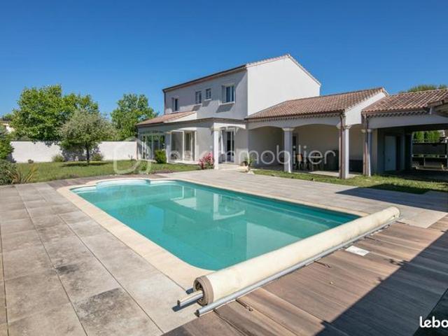 Villa 8 pièces 129 m²