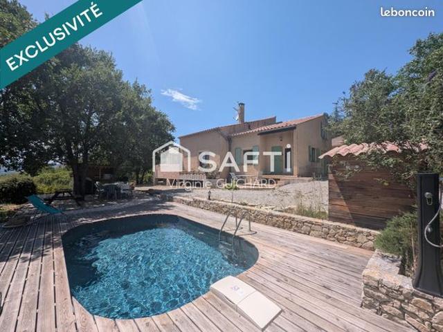 Villa 8 pièces 136 m²