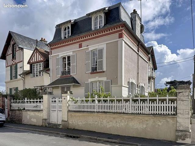 Villa 8 pièces 140 m²