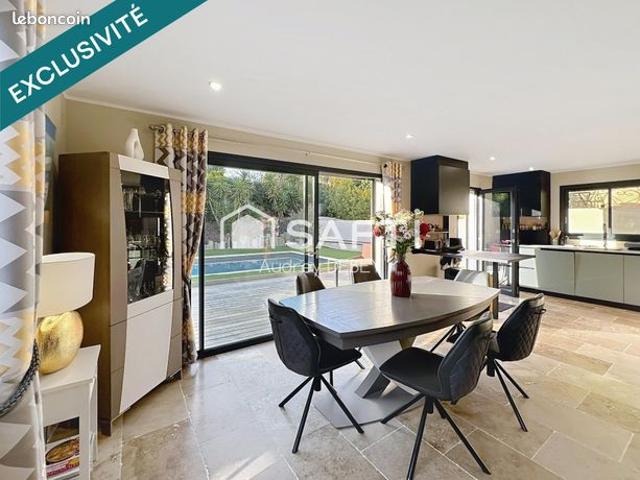 Villa 8 pièces 147 m²