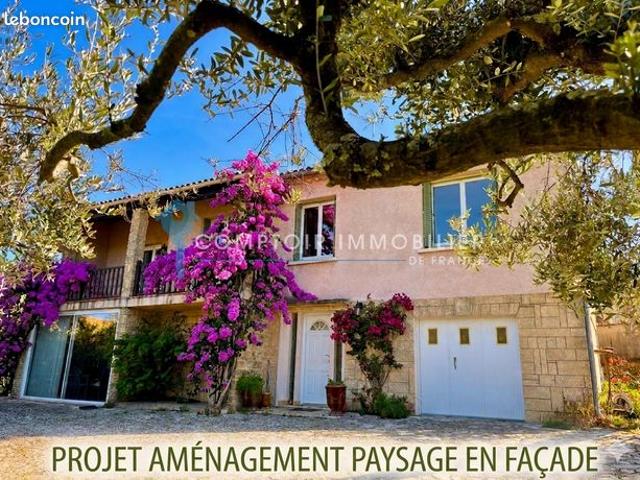 Villa 8 pièces 148 m²