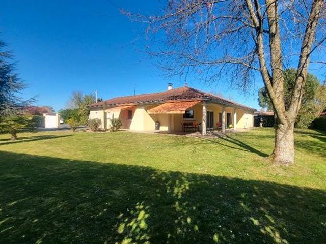 Villa 8 pièces 151 m²