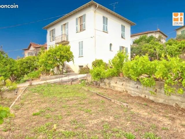 Villa 8 pièces 154 m²