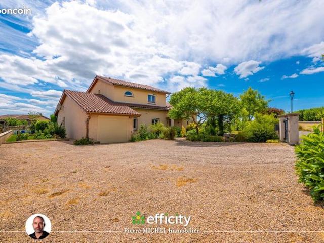 Villa 8 pièces 158 m²