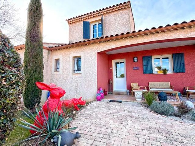 Villa 8 pièces 164 m²