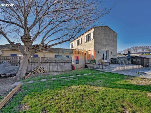 Villa 8 pièces 165 m²
