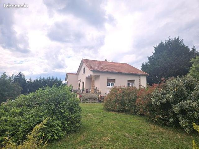 Villa 8 pièces 166 m²