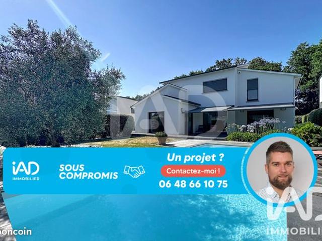 Villa 8 pièces 167 m²