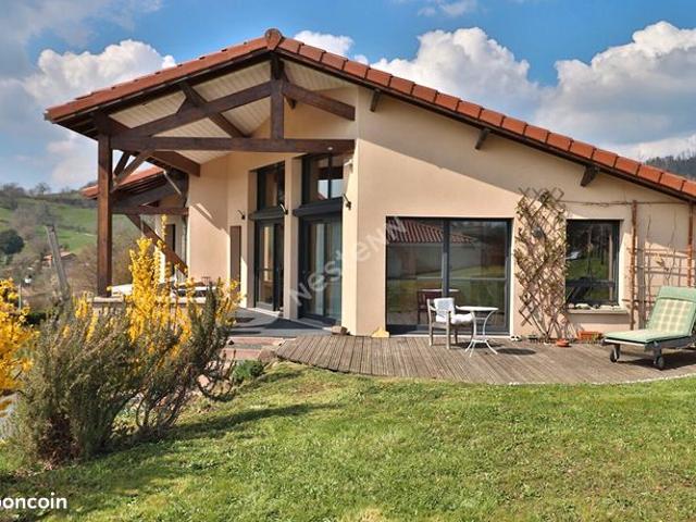 Villa 8 pièces 168 m²