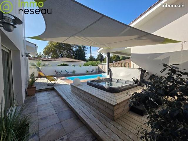 Villa 8 pièces 169 m²